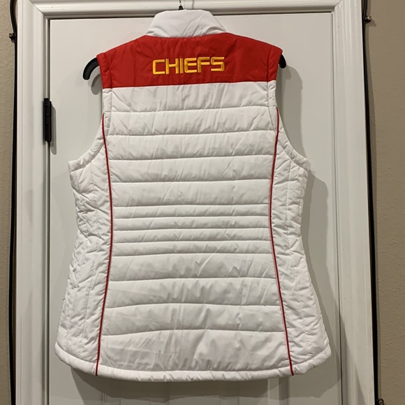 NFL Kansas City Chiefs women’s puffer vest - Picture 2 of 10